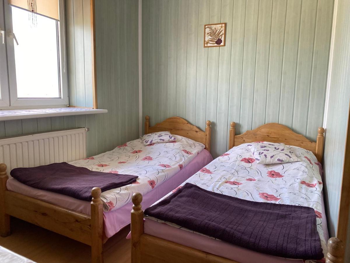 Osrodek Jezdziecki Bronkow Bed & Breakfast Exterior foto